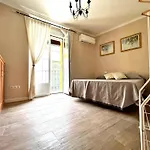 別荘 Casa Santa Adriana